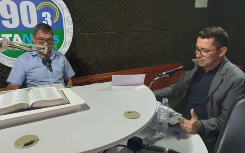 O prefeito Ricardo Garcia esteve nessa sexta-feira, 12 de agosto, no jornal da Itanews FM