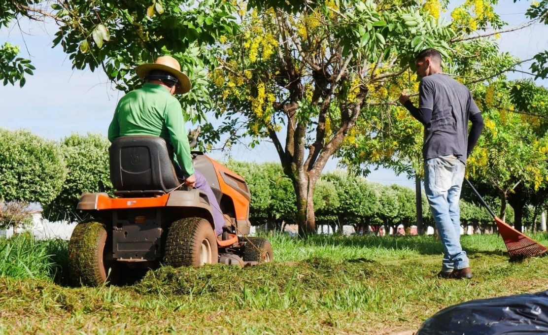 Prefeitura de Itapagipe reforça limpeza urbana com força-tarefa em todos os bairros