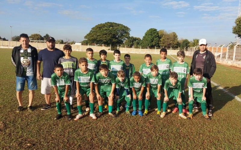 Escolinha de Futebol de Itapagipe vence nas três categorias de base