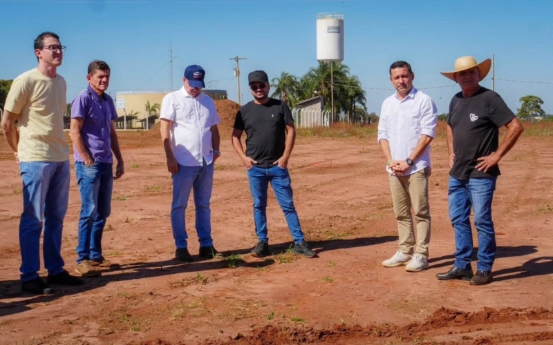 Prefeito, vereadores e secretários visitam futuras instalações do Complexo VIP em Itapagipe