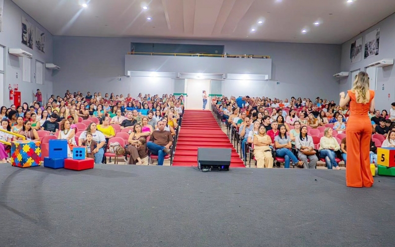Conscientização e Acolhimento: Dra. Amabily Rocha ministra palestra sobre Autismo em Itapagipe 
