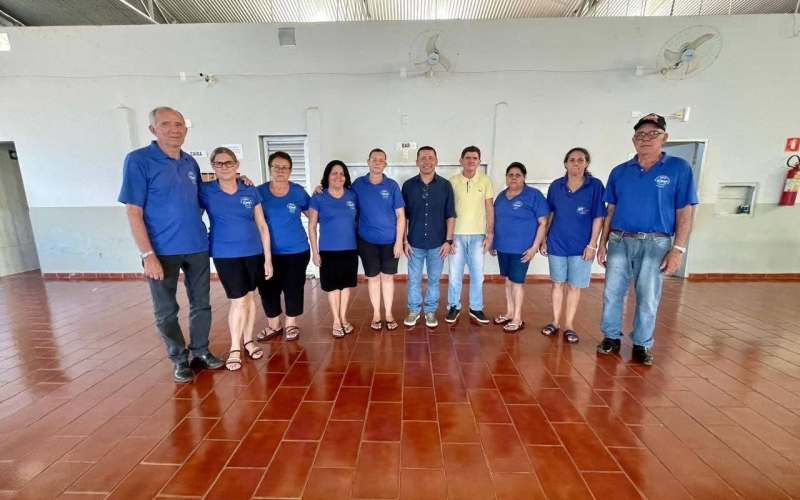 Prefeito Ricardo Garcia e vereador Divino visitam Salão dos Vicentinos e conhece novo sistema de climatização