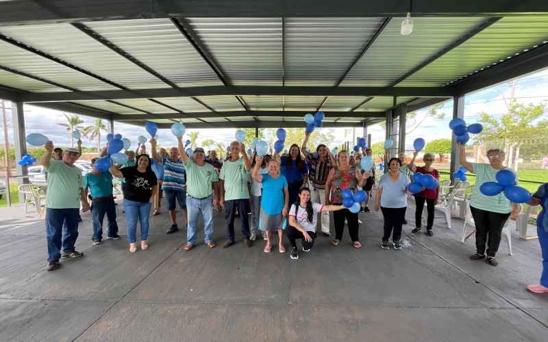 Idosos Participam de Atividades do Novembro Azul na Academia da Saúde