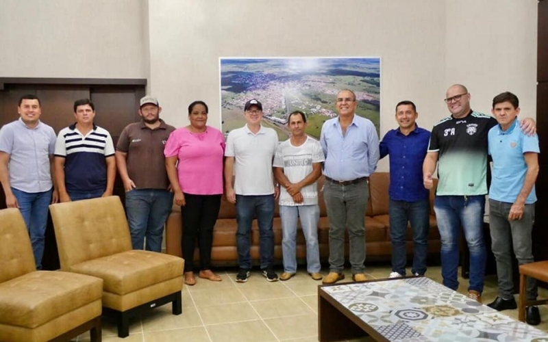O prefeito Ricardo Garcia recebeu nessa sexta-feira, 16 de dezembro, os vereadores do município