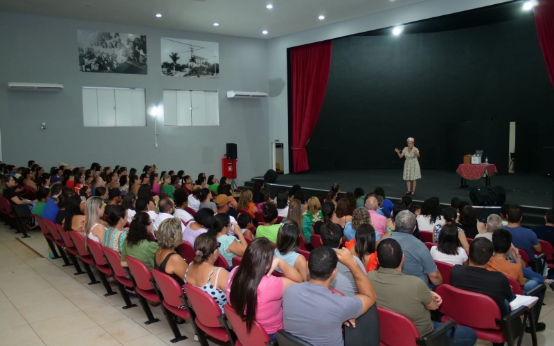Nesta noite de segunda-feira, dia 23 de outubro, Itapagipe recebeu o espetáculo teatral 